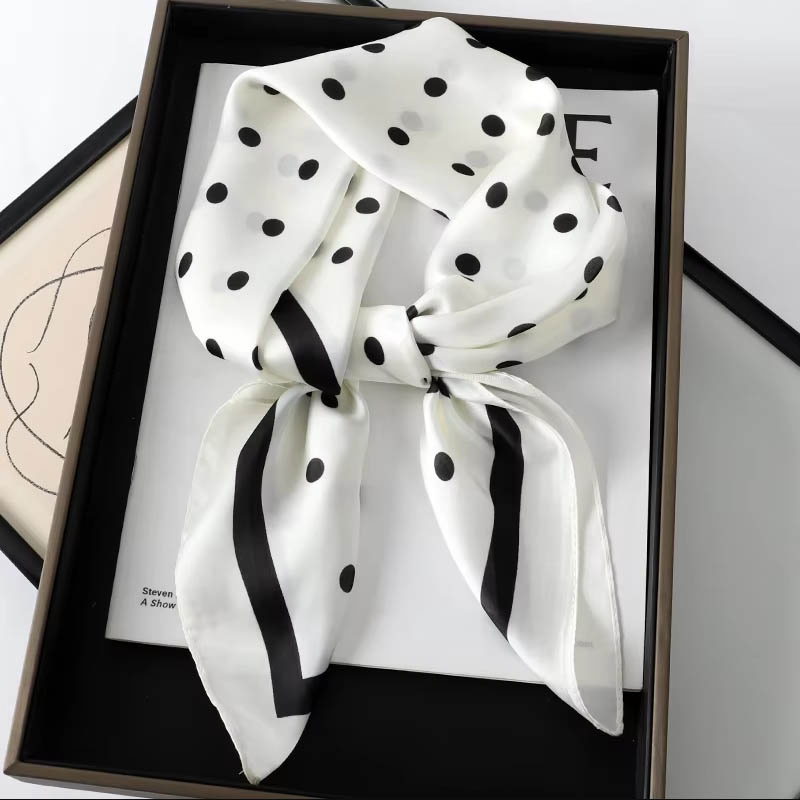 ผ้าพันคอไหมสี่เหลี่ยมสำหรับผู้ - Scarf Silk Square บทวิจารณ์และราคา